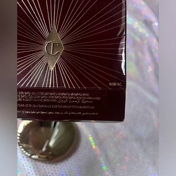 Charlotte Tilbury bronzer - Picture 4 of 4